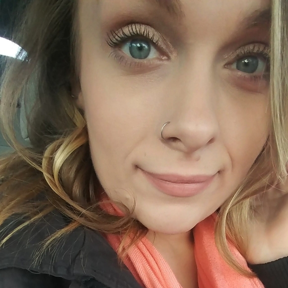 Meet your Posher, Jenna - Picture 1 of 1